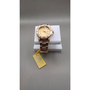 Invicta Pro Diver Diamond Edition, 0.06 Carat, Gold Tone  Men's 40mm watch